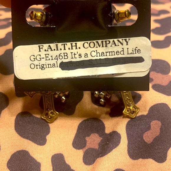NWT⭐️F.A.I.T.H. Company “It’s a Charmed Life” Cross Charms EARRINGS GG-E146B - Picture 4 of 5